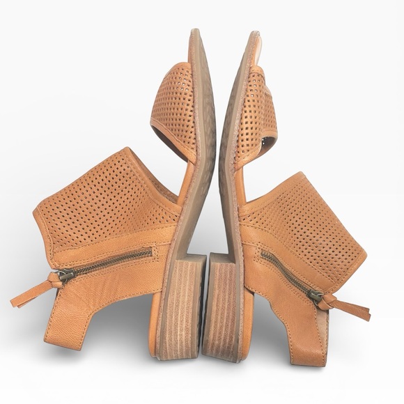 Söfft Leather Perforated Ankle Sandals 11M Tan Stacked Heel side Zip Boho chic - Picture 7 of 11